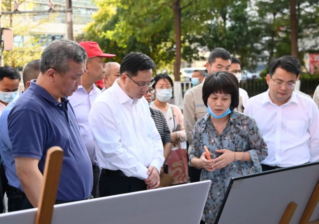 2022年11月10日區(qū)委書(shū)記吳新奎到殿前街道高殿社區(qū)寨上社調(diào)研.jpg